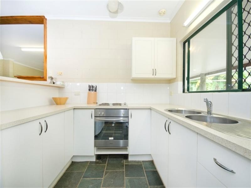 6 Barney Street, Edmonton QLD 4869