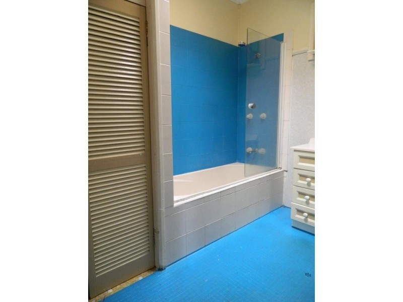 9 Milano Street, Woree QLD 4868