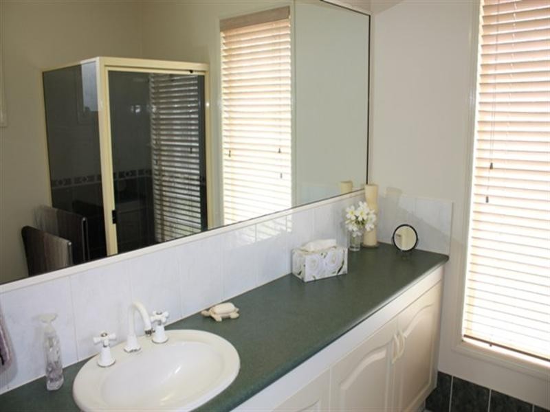 15 Jumna Close, Bentley Park QLD 4869