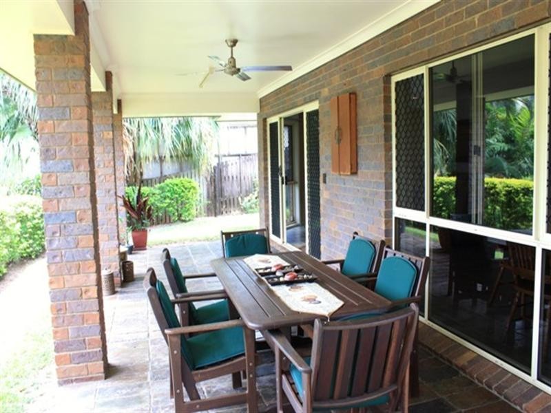 15 Jumna Close, Bentley Park QLD 4869