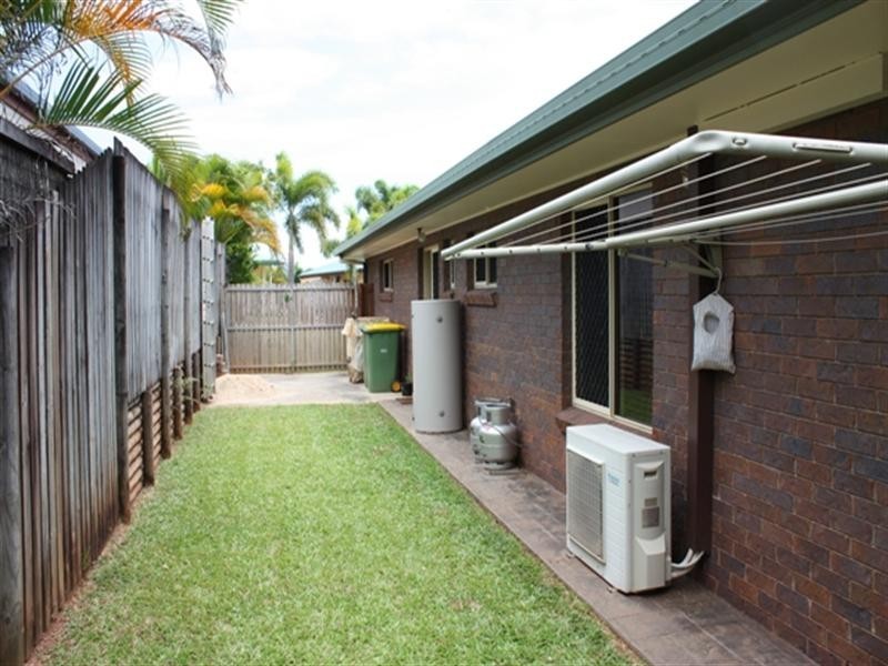 15 Jumna Close, Bentley Park QLD 4869