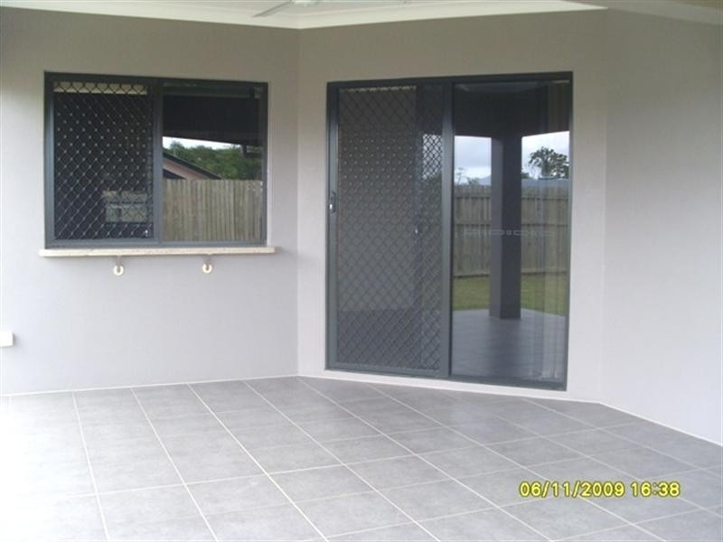 Bentley Park QLD 4869