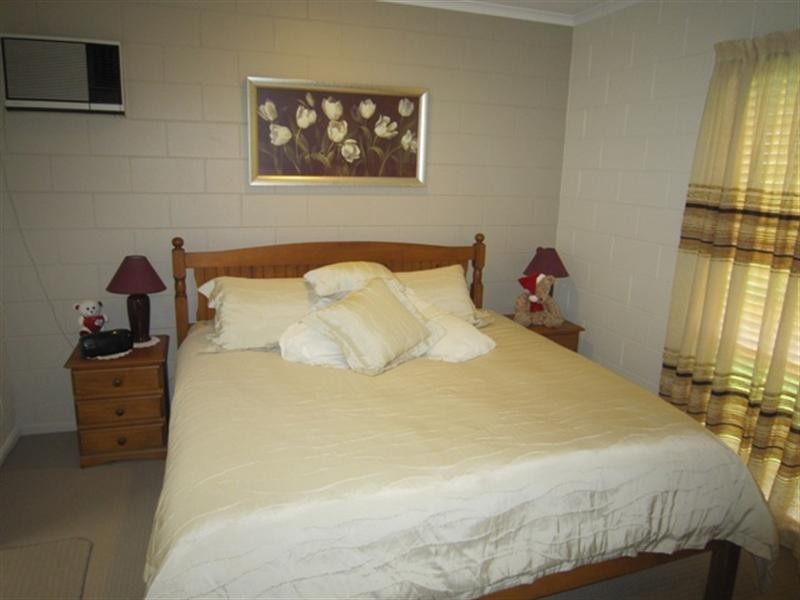 Bentley Park QLD 4869