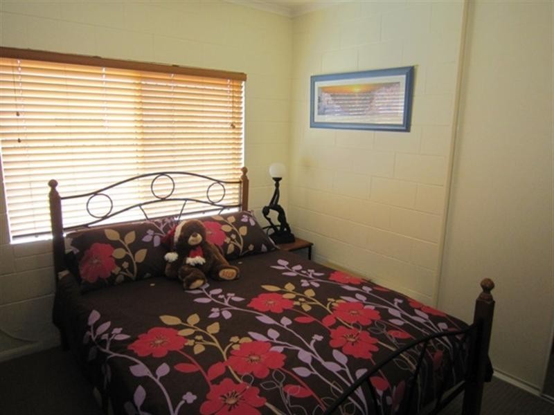 Bentley Park QLD 4869