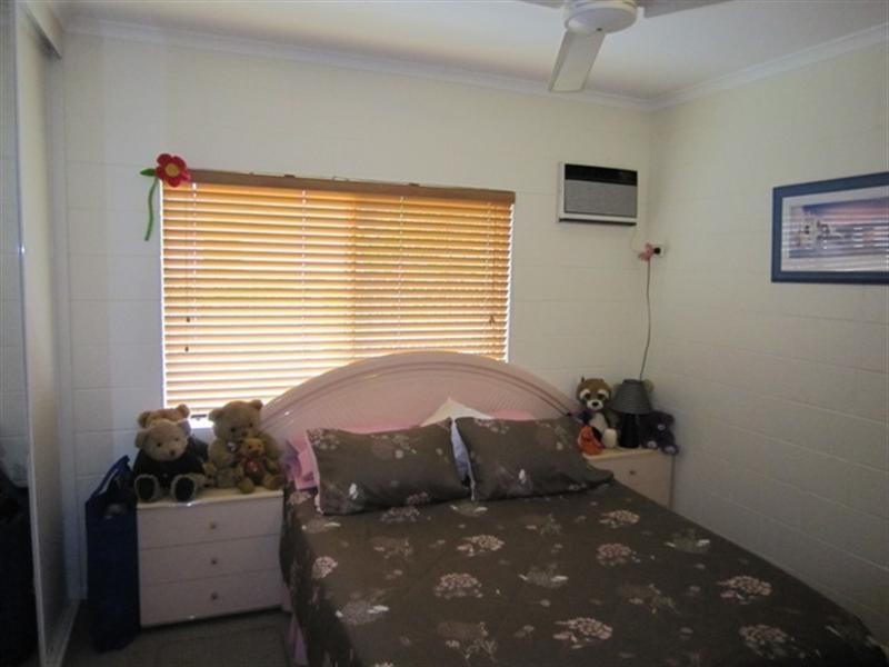 Bentley Park QLD 4869