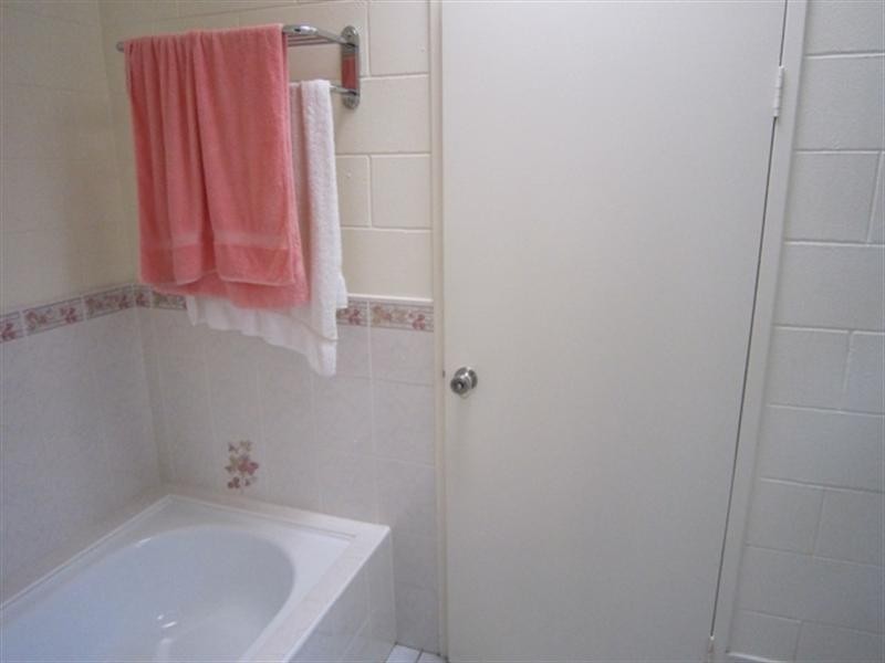 Bentley Park QLD 4869