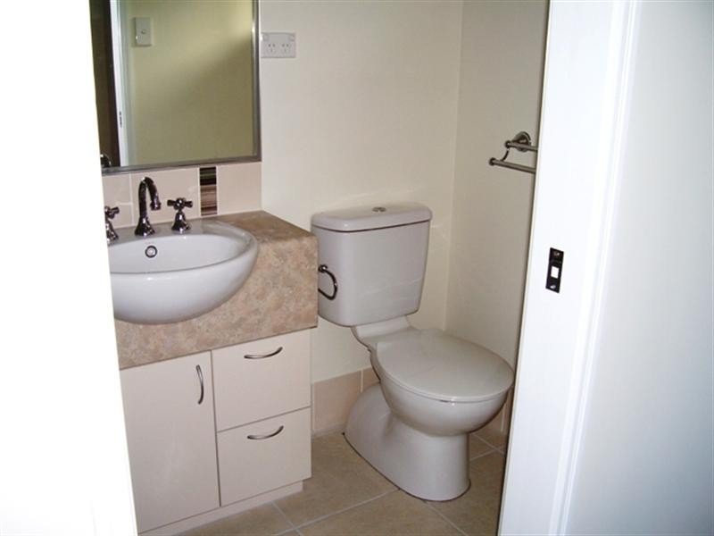 Bentley Park QLD 4869