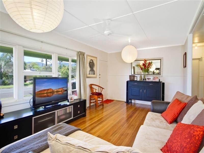 4 Abel Street, Manunda QLD 4870