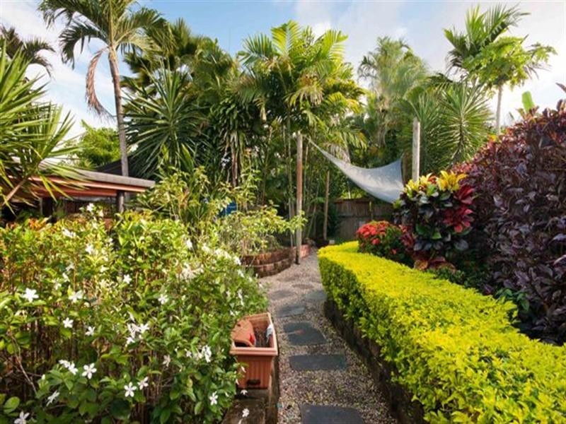 Bentley Park QLD 4869