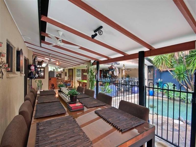 Bentley Park QLD 4869