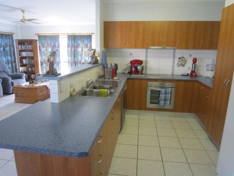 Bentley Park QLD 4869