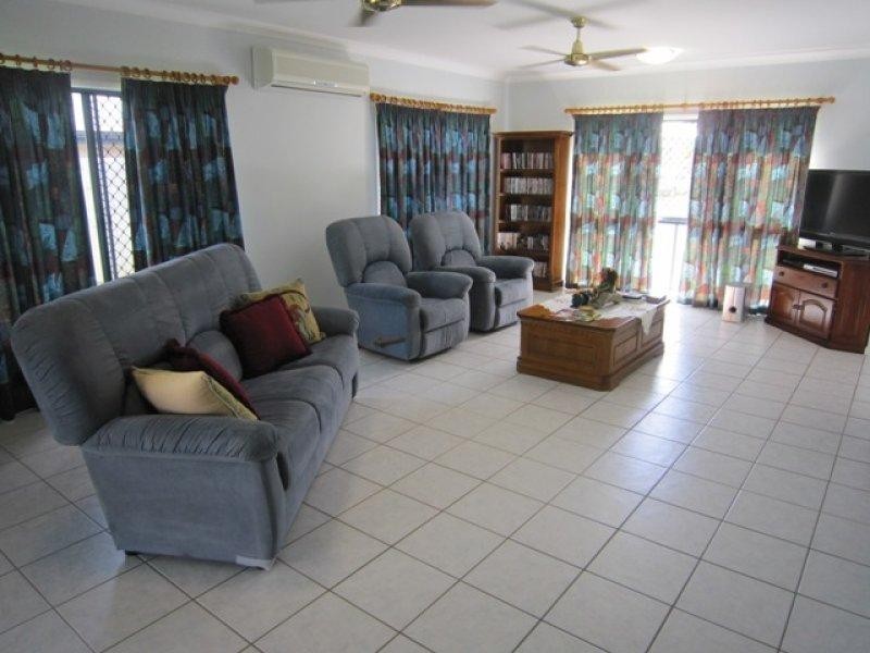 Bentley Park QLD 4869