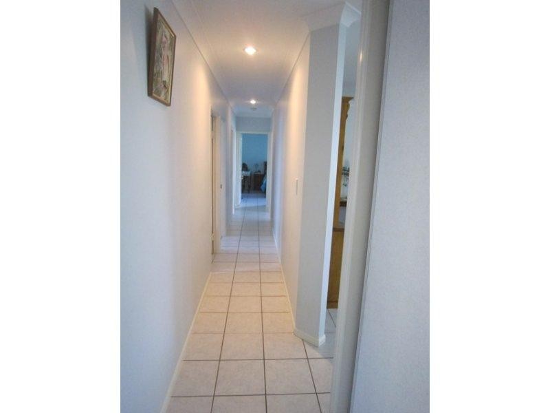 Bentley Park QLD 4869