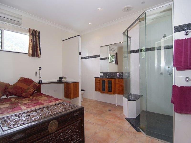 4 Sailfish Close, Kanimbla QLD 4870