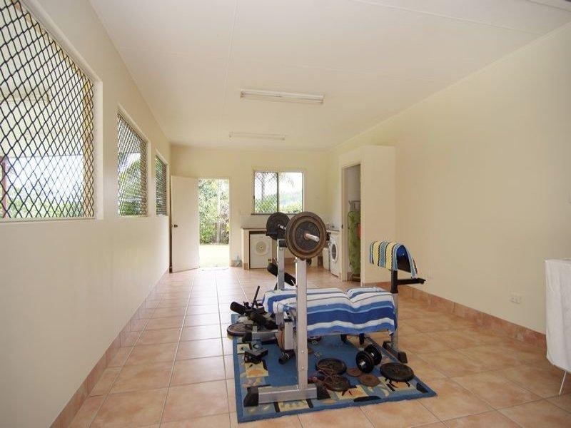 4 Sailfish Close, Kanimbla QLD 4870