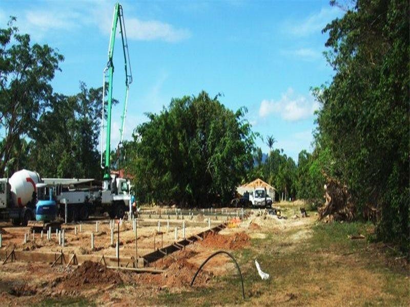 21 Giffin Road, White Rock QLD 4868