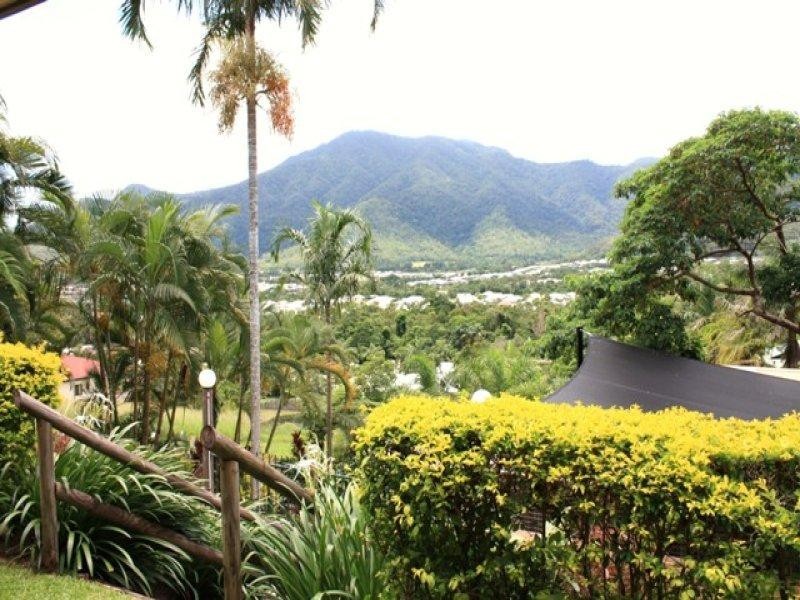 15 Jumna Close, Bentley Park QLD 4869