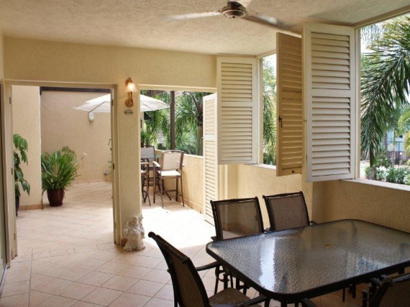 407/2 Greenslopes Street, Cairns North QLD 4870