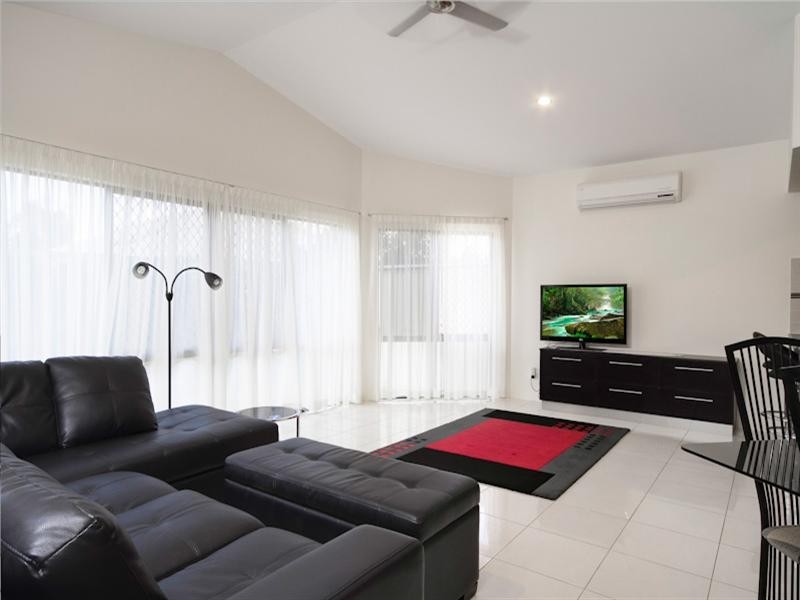 10 Charnley Avenue, Bentley Park QLD 4869