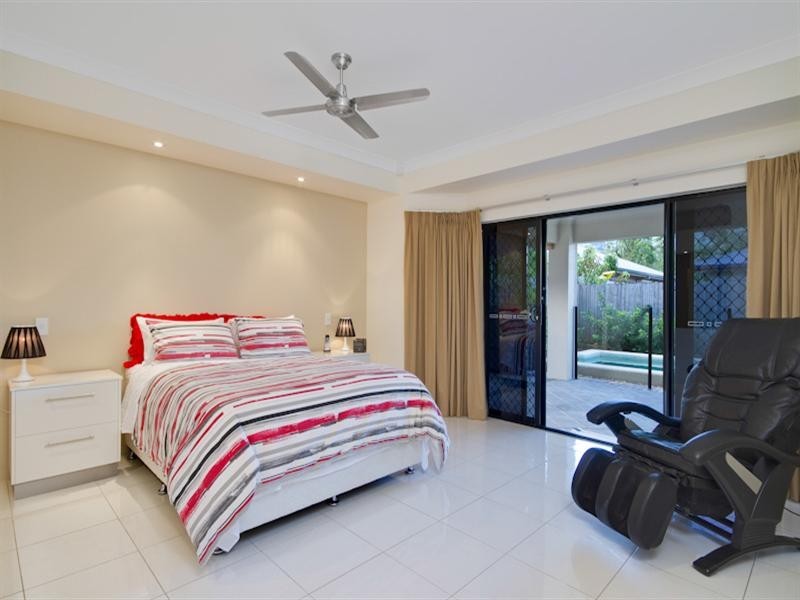 10 Charnley Avenue, Bentley Park QLD 4869