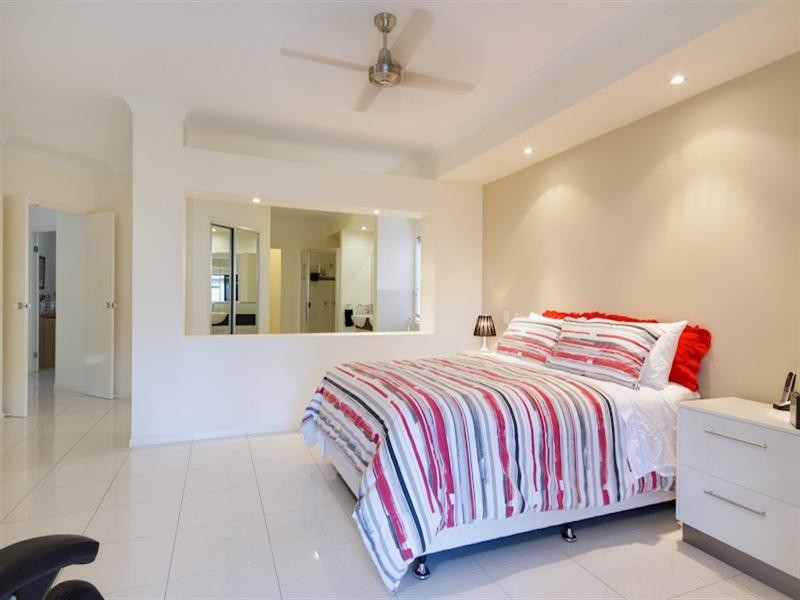 10 Charnley Avenue, Bentley Park QLD 4869