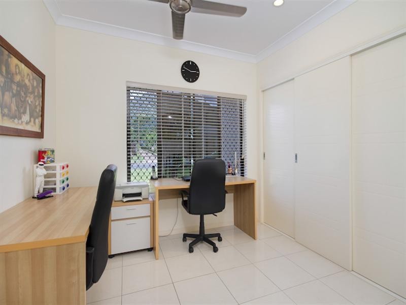 10 Charnley Avenue, Bentley Park QLD 4869