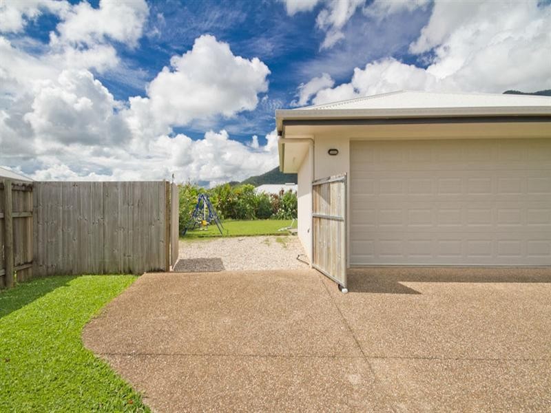 Bentley Park QLD 4869