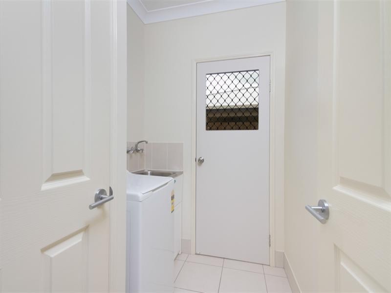 Bentley Park QLD 4869