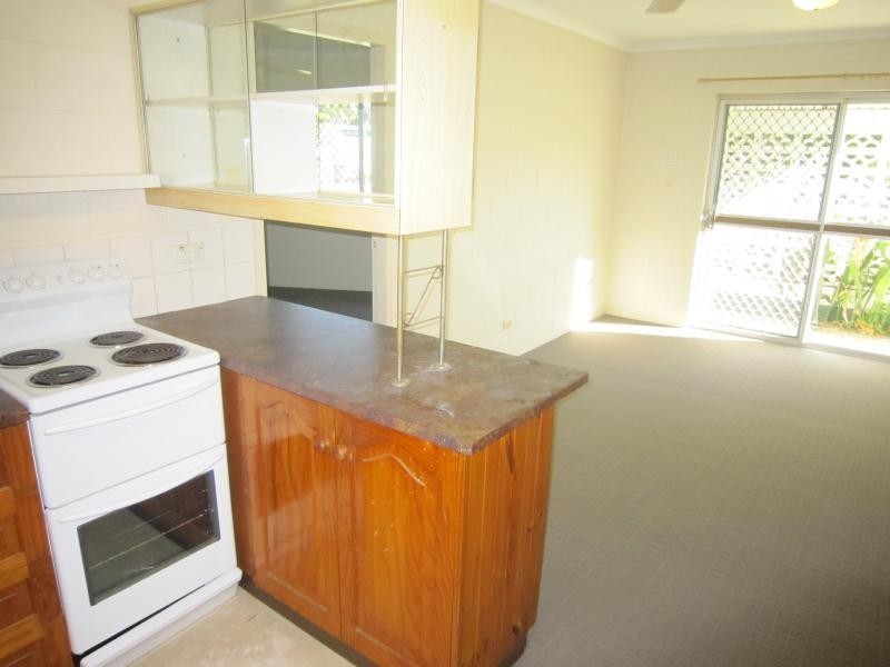 Holloways Beach QLD 4878