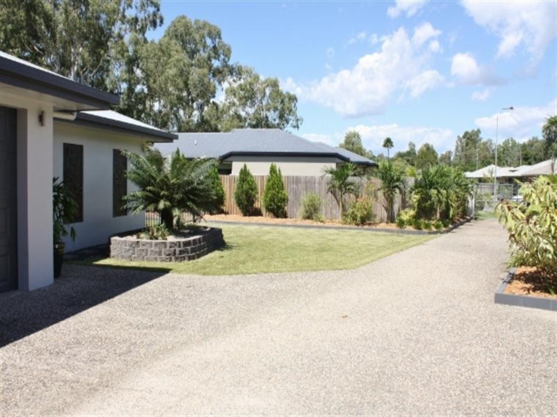 12 Kingsley Close, White Rock QLD 4868