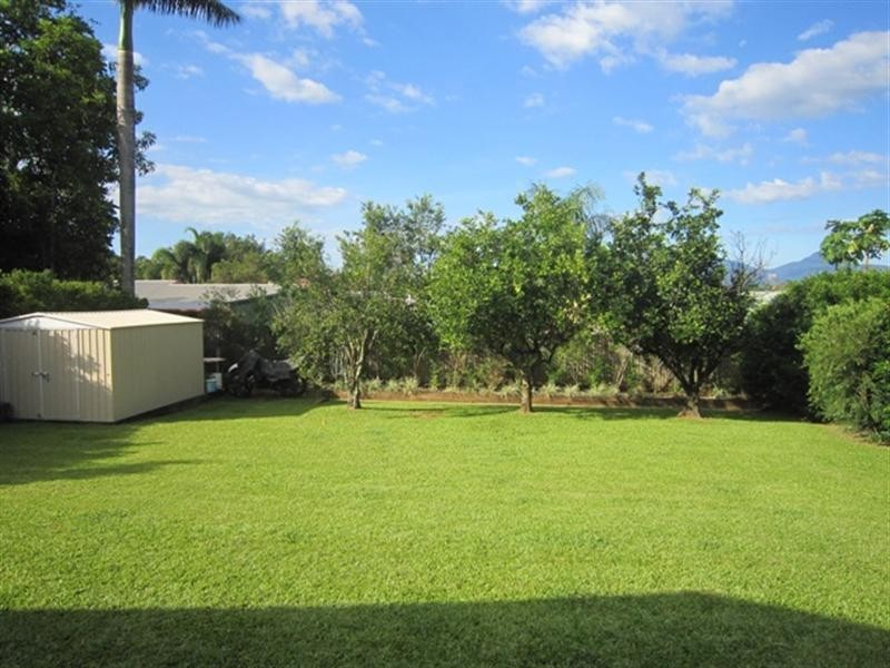 Bentley Park QLD 4869