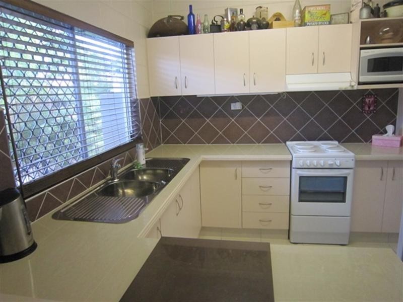 Bentley Park QLD 4869