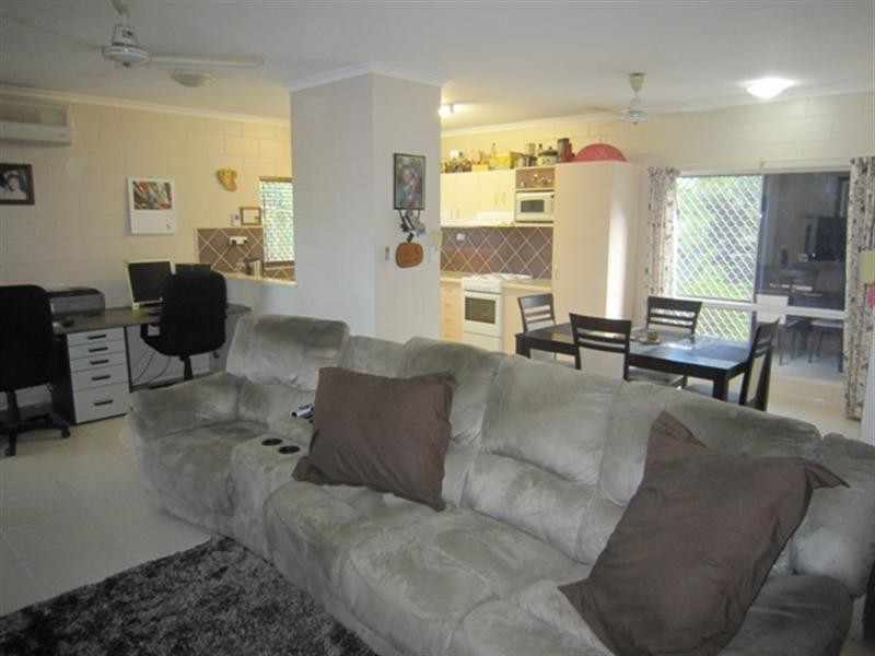 Bentley Park QLD 4869