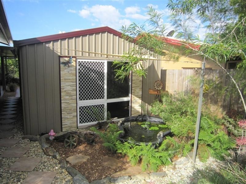 Bentley Park QLD 4869