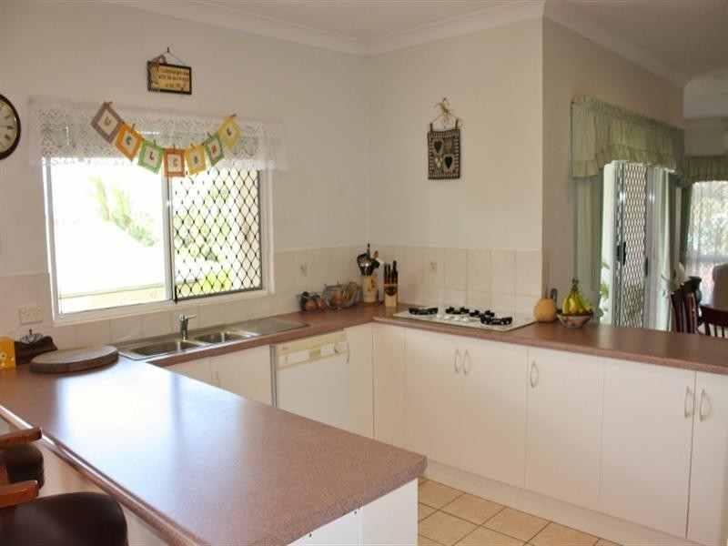 Bentley Park QLD 4869