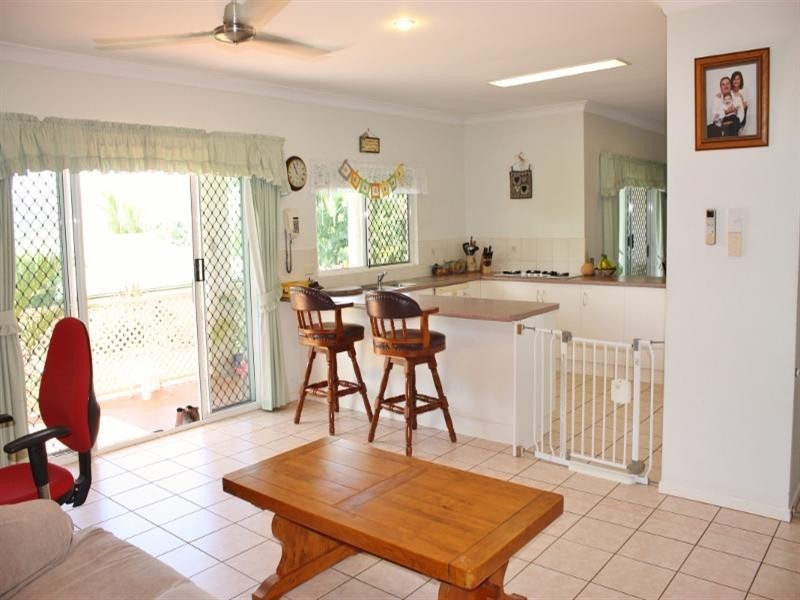Bentley Park QLD 4869