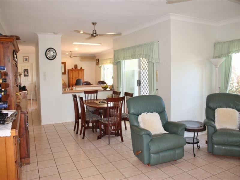 Bentley Park QLD 4869