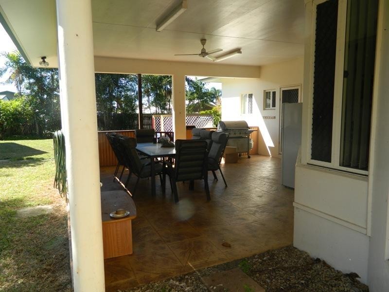 Bentley Park QLD 4869