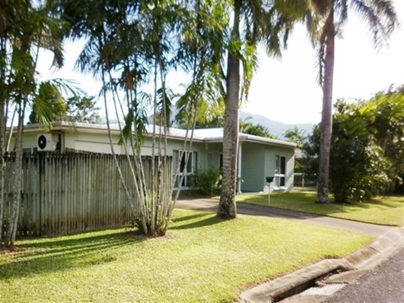 1 Fishburn Street, Bentley Park QLD 4869