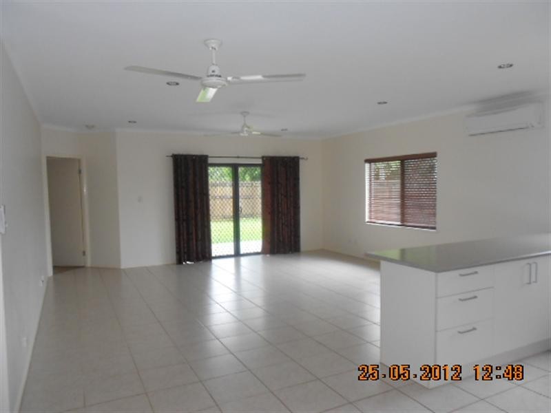 Bentley Park QLD 4869