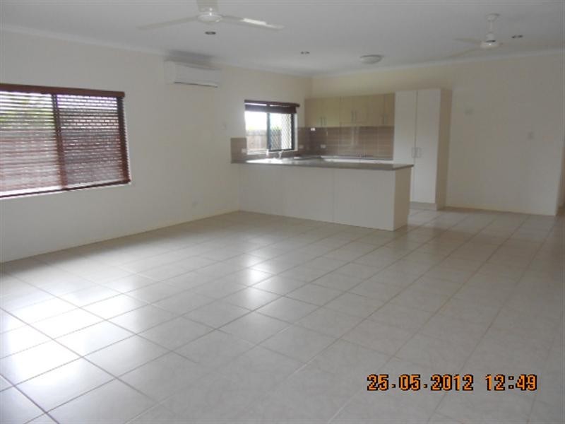 Bentley Park QLD 4869