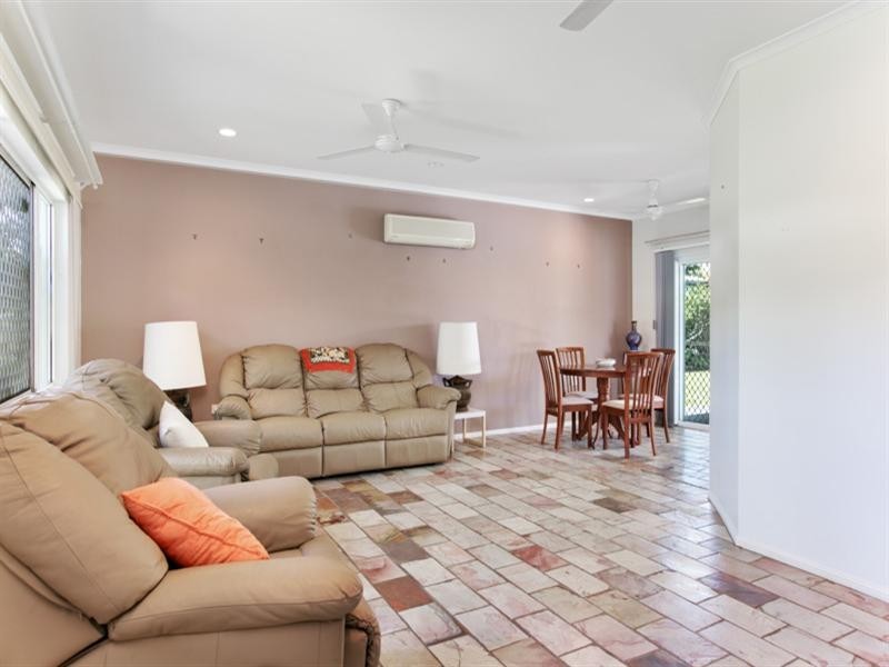 Bentley Park QLD 4869