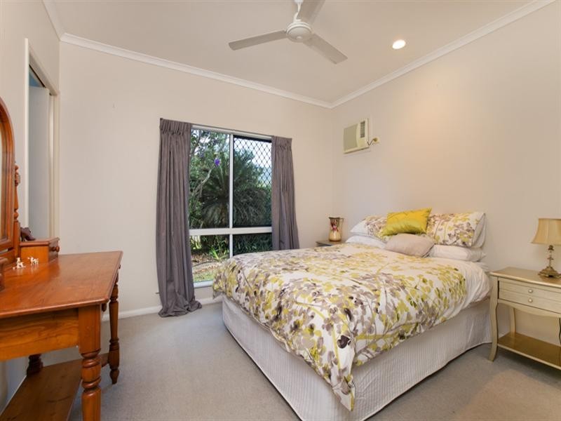 Bentley Park QLD 4869