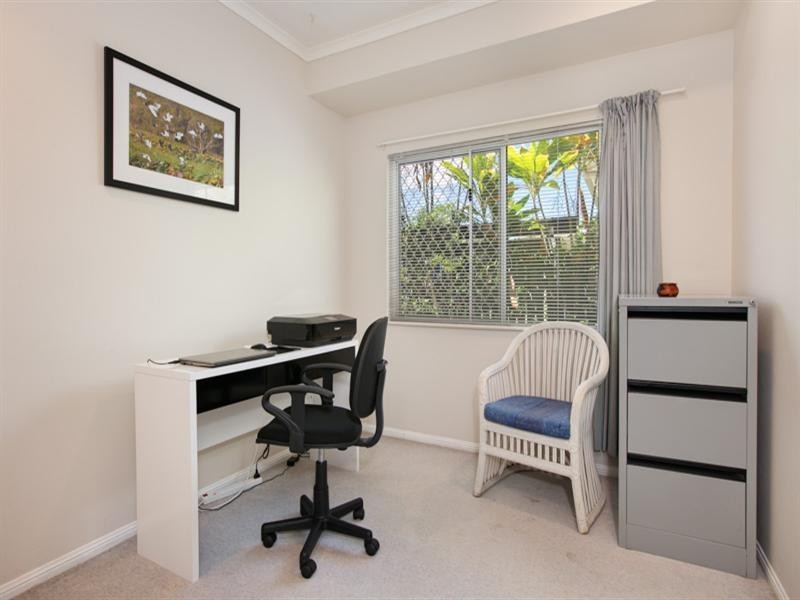 Bentley Park QLD 4869