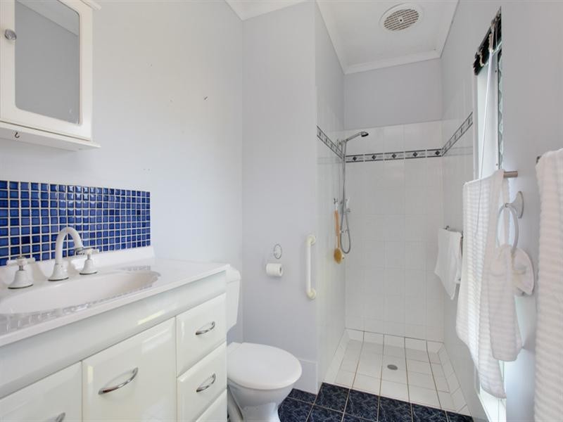 Bentley Park QLD 4869