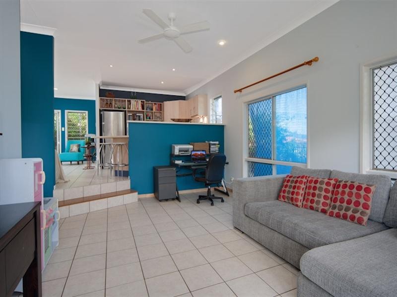 Bentley Park QLD 4869