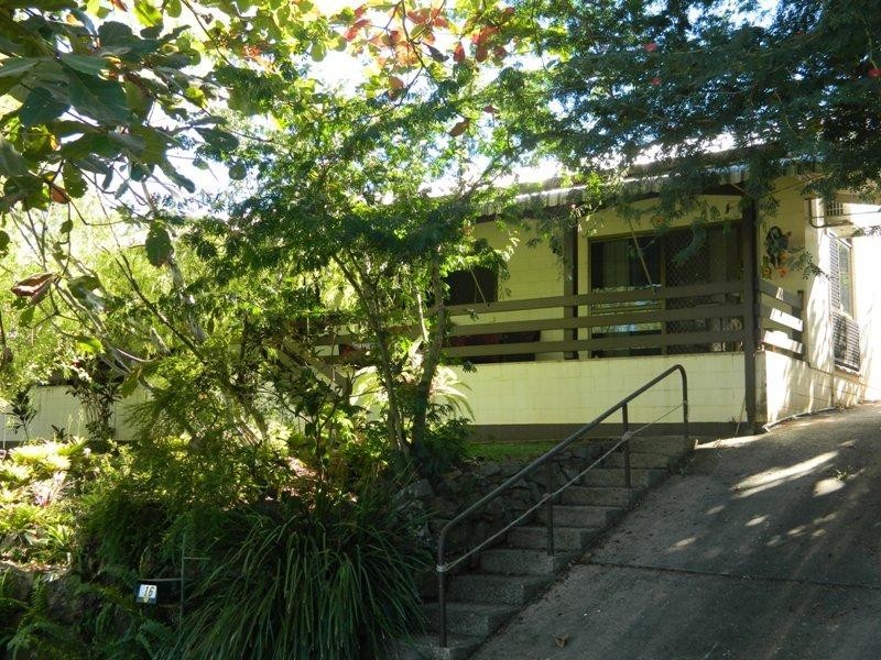 16 Beatrice Street, Mooroobool QLD 4870