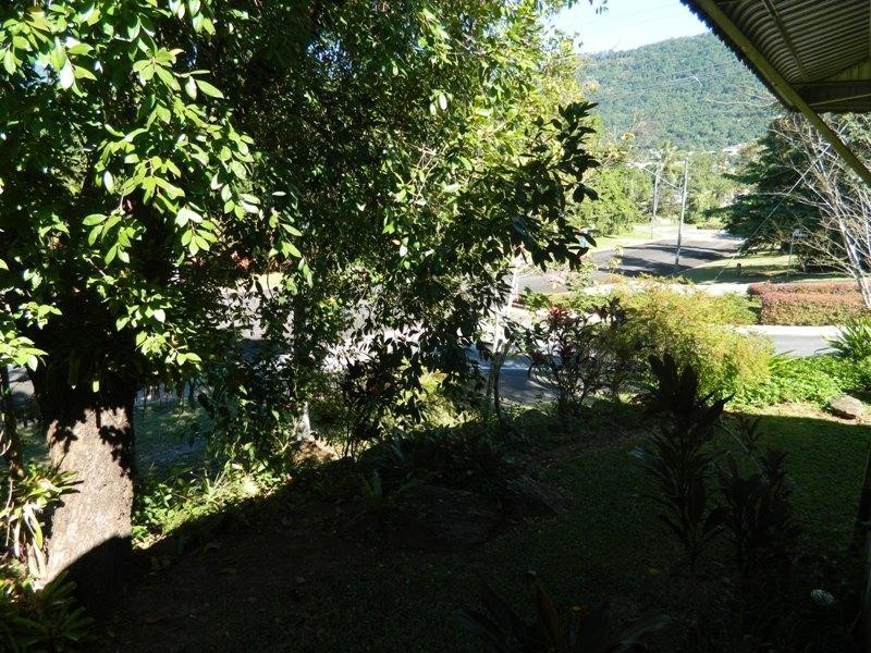 16 Beatrice Street, Mooroobool QLD 4870