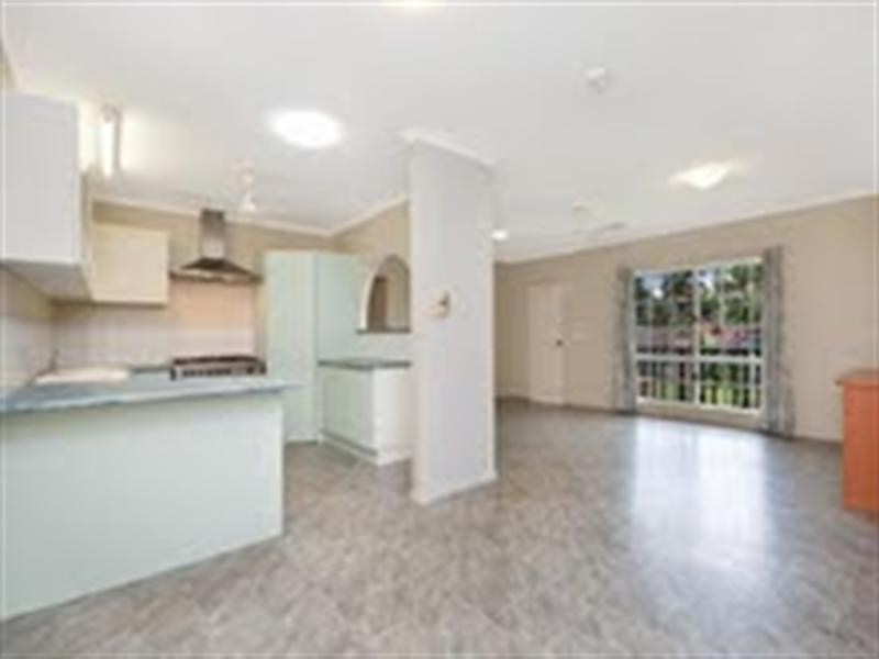 40 Robert Road, Bentley Park QLD 4869