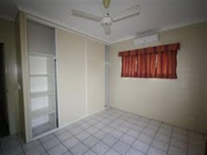 40 Robert Road, Bentley Park QLD 4869